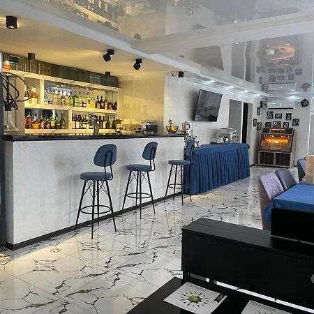 באטומי Hotel Sonata מראה חיצוני תמונה