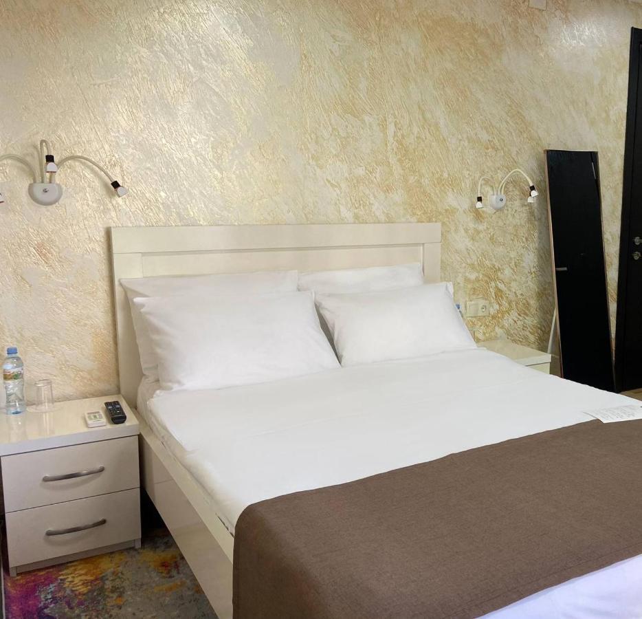 באטומי Hotel Sonata מראה חיצוני תמונה