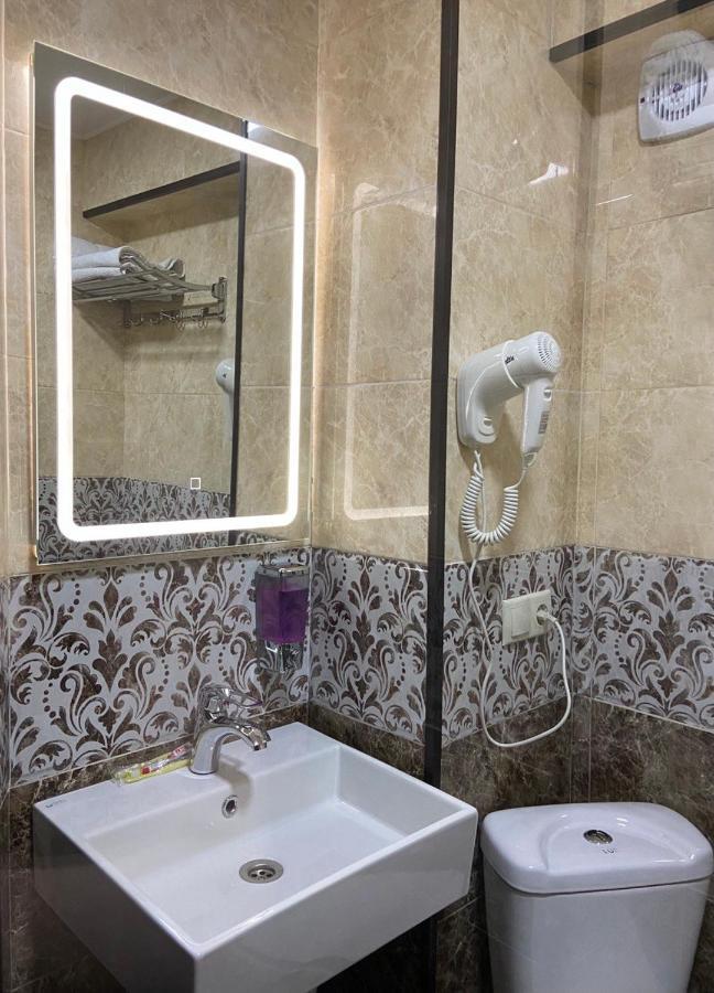 באטומי Hotel Sonata מראה חיצוני תמונה