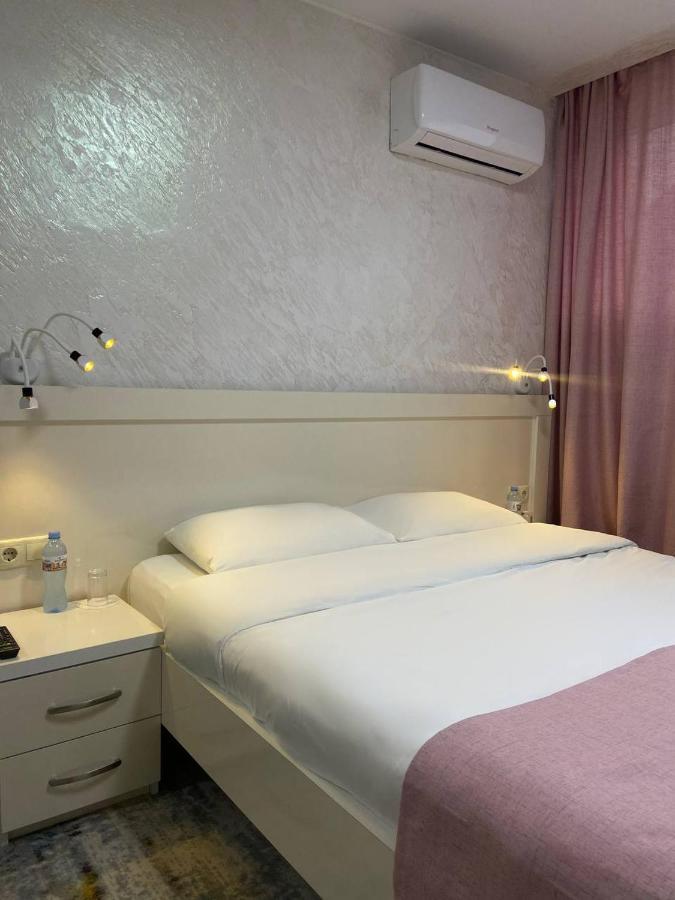 באטומי Hotel Sonata מראה חיצוני תמונה