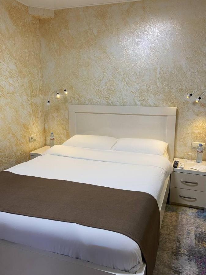 באטומי Hotel Sonata מראה חיצוני תמונה