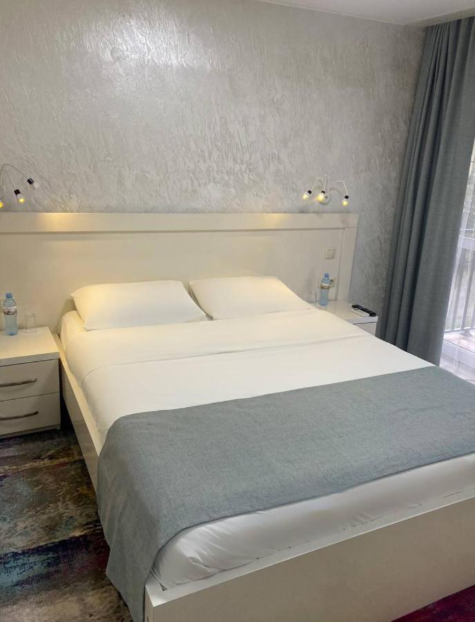 באטומי Hotel Sonata מראה חיצוני תמונה