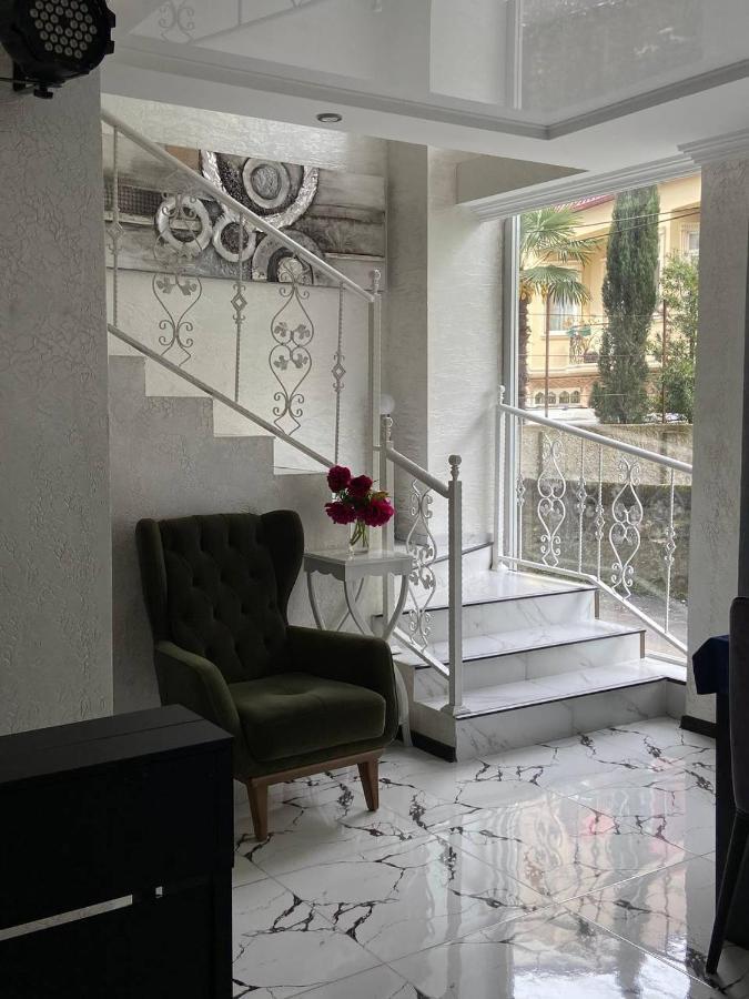 באטומי Hotel Sonata מראה חיצוני תמונה