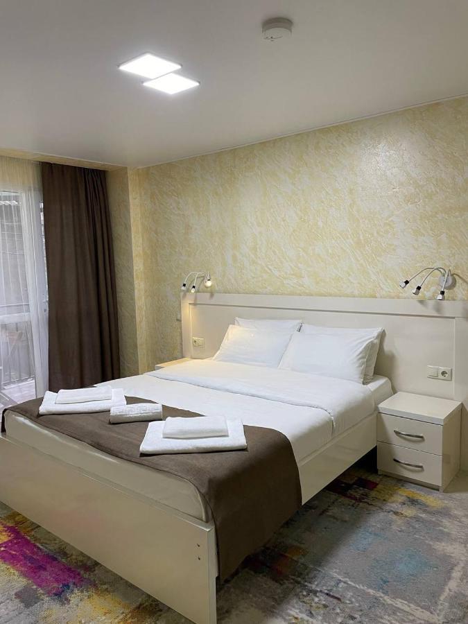 באטומי Hotel Sonata מראה חיצוני תמונה