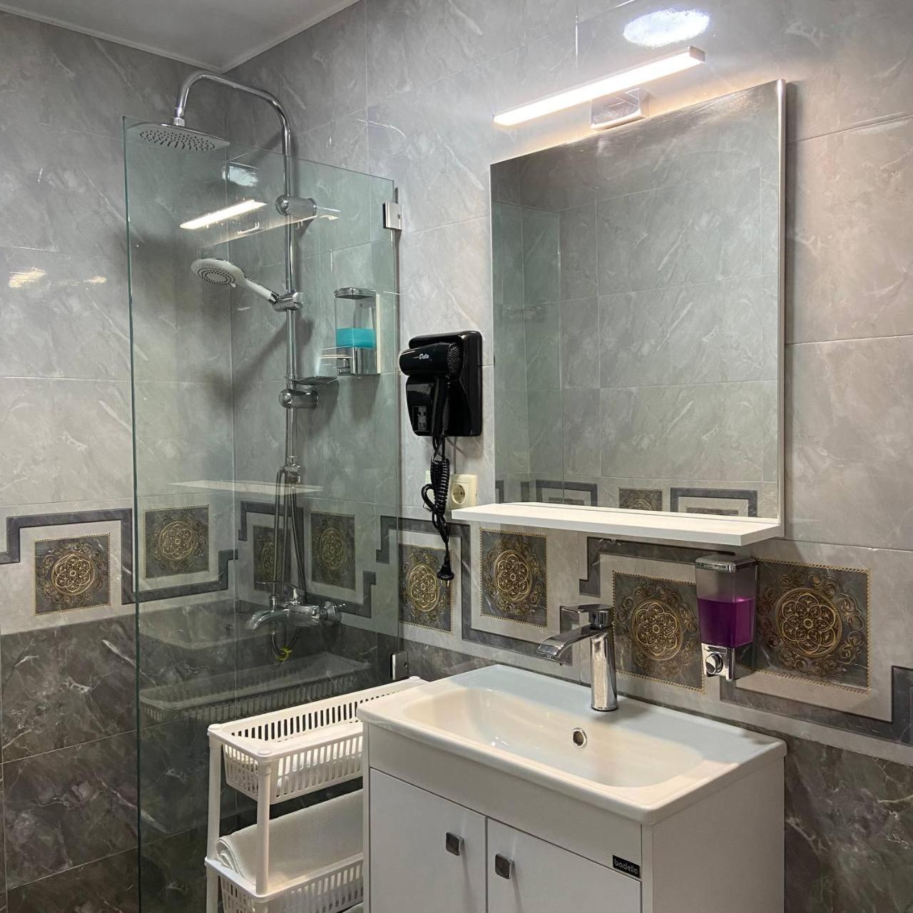 באטומי Hotel Sonata מראה חיצוני תמונה